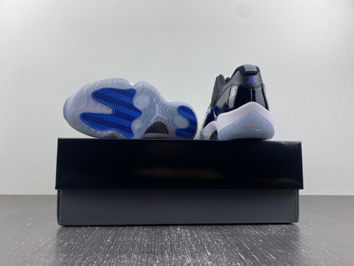 air jordan 11 low 