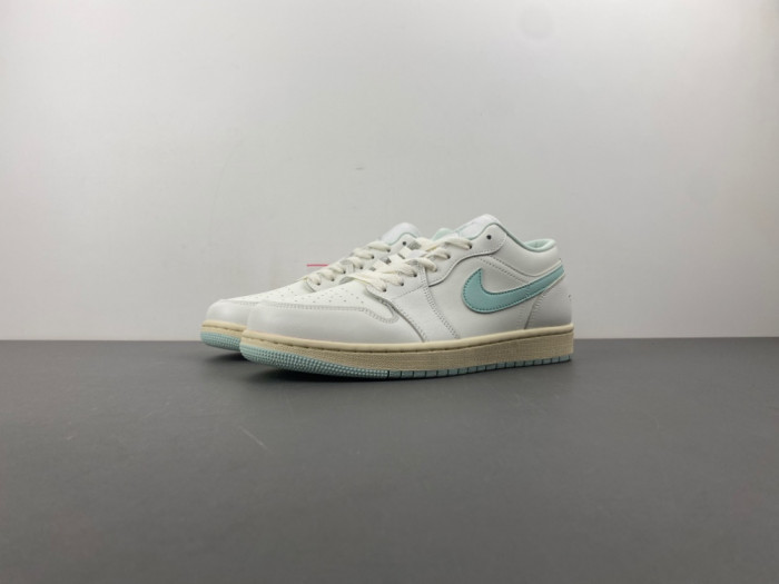 Air Jordan 1 Low Seafoam DC0774-134