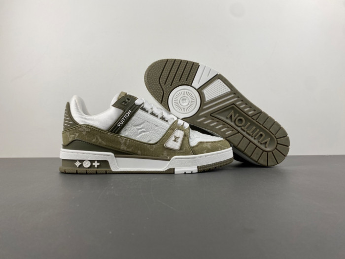 1V TRAINER 1V0425-329