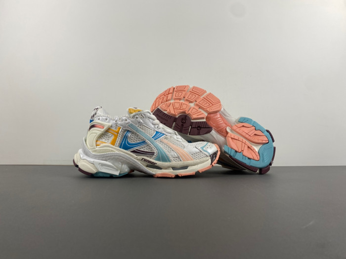 blcg runner sneaker 772774-w3rny-0326
