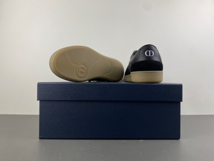 D10R SHOES B01 D896-187