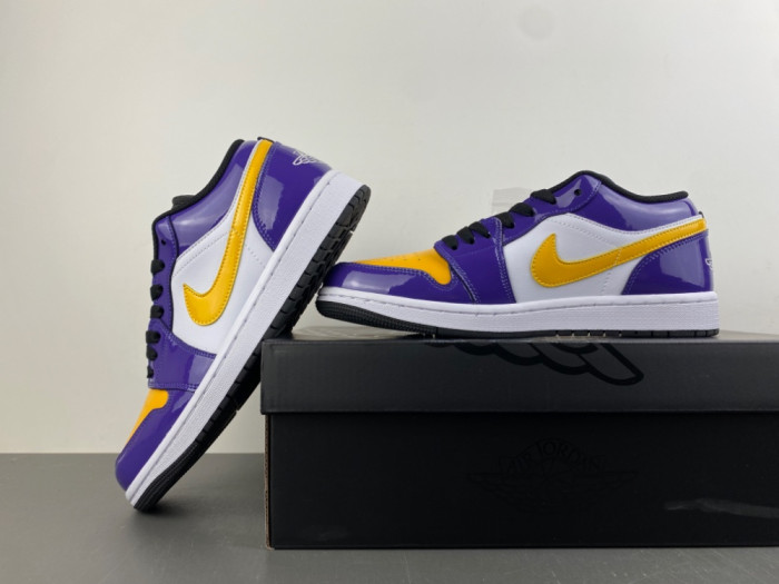 Nike Air Jordan 1 Low SE Shoes 