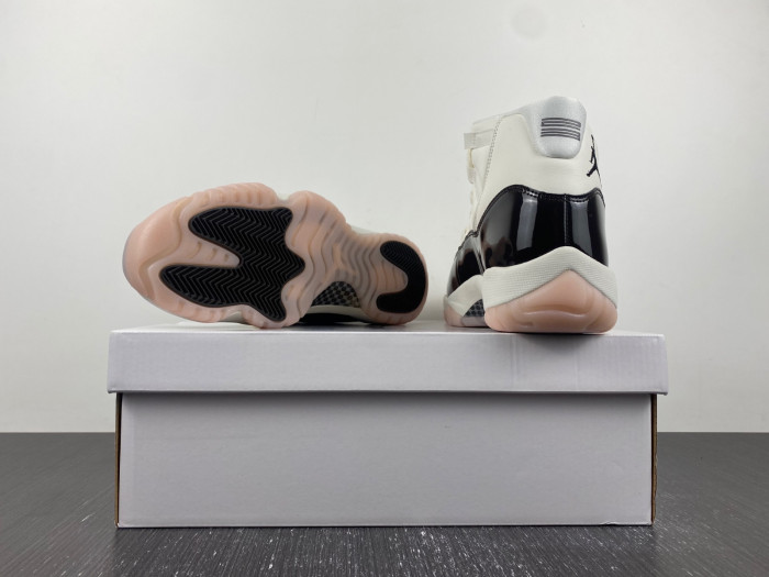 air jordan 11 wmns neapolitan ar0715-101