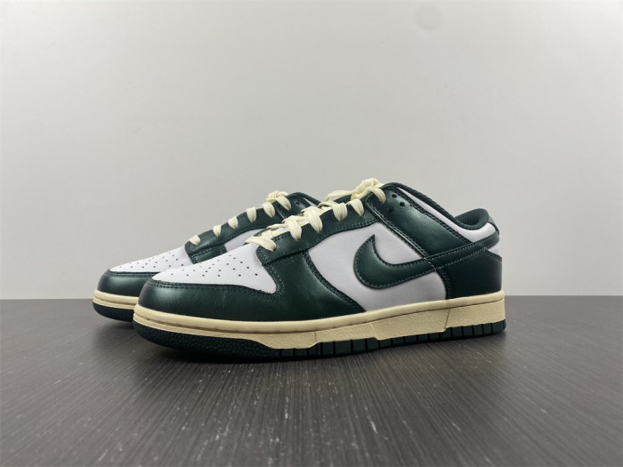 nike dunk low vintage green (w) - dq8580-100