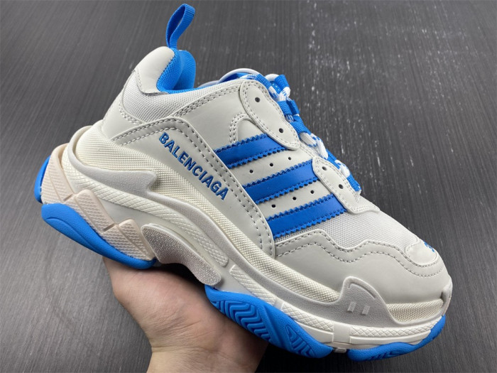 blcg sneaker triple.s sneakers 58963 w1y2598