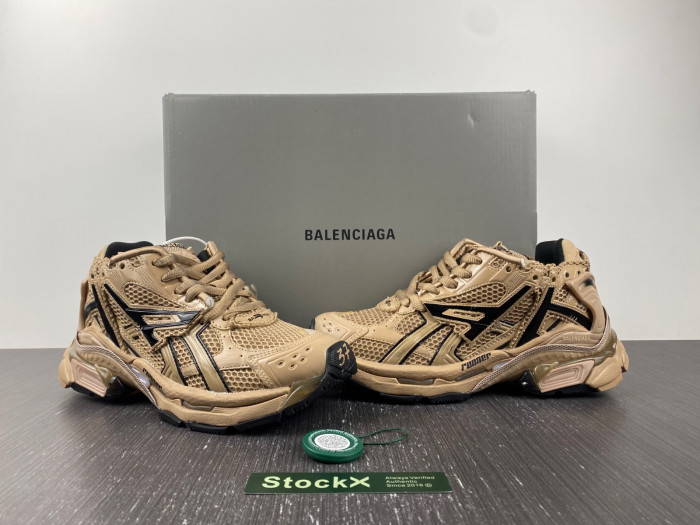 blcg runner sneaker bm5623-012