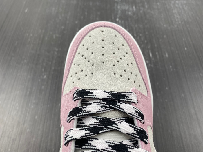 nike dunk low pink foam/pure platinum-phantom dv3054-600