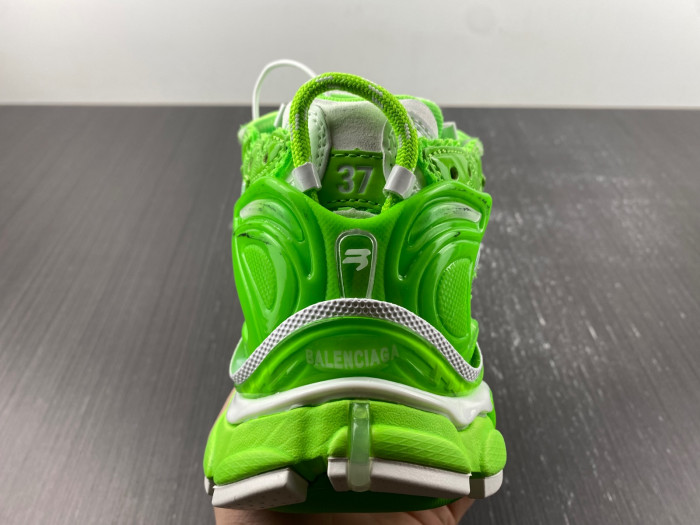 blcg runner sneaker bm5623-013
