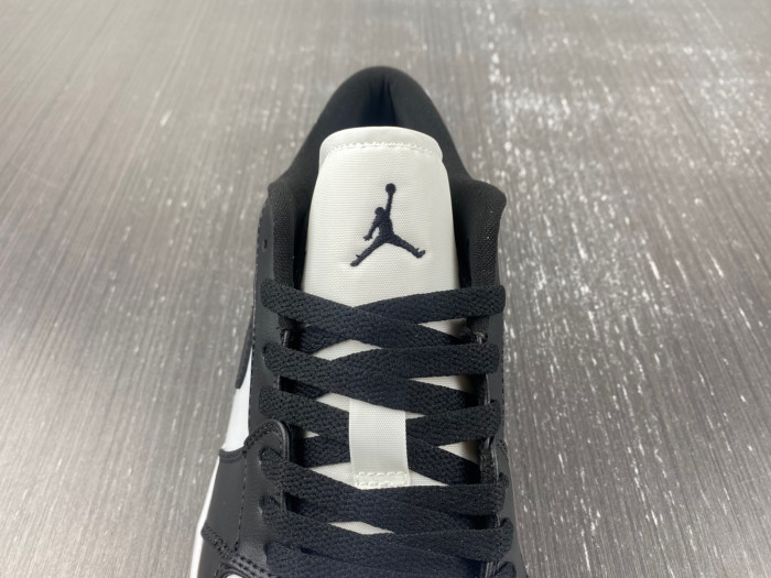 air jordan 1 low "panda" dc0774-101
