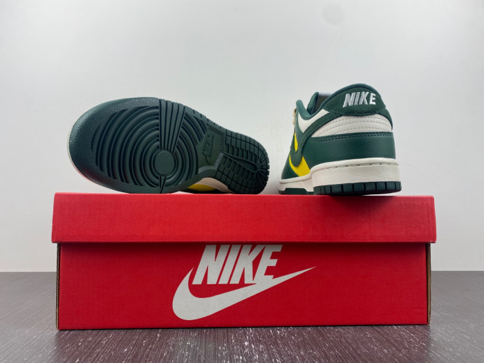 nike dunk low noble green fd0350-133