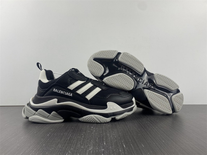blcg sneaker triple.s sneakers l908-8906