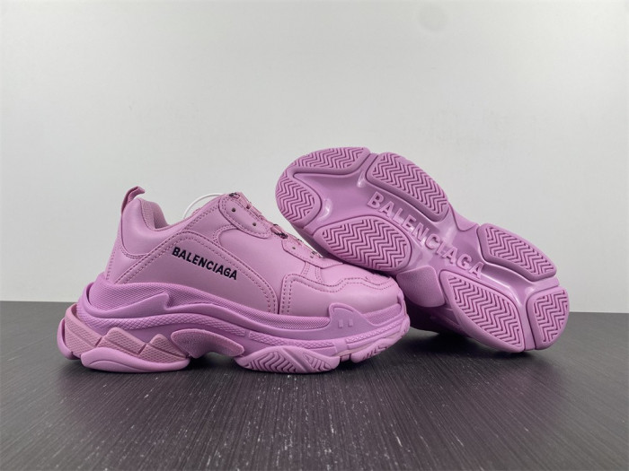 blcg sneaker triple.s sneakers 524039 w1fc3 9023