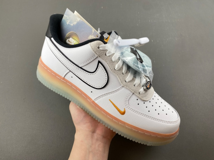 Nike Air Force 1 Low 
