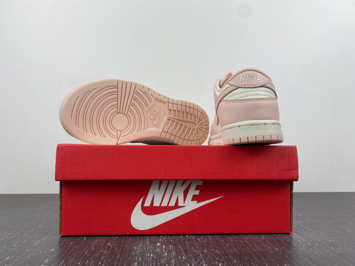 kids nike dunk low sp orange pearl cw1588-101