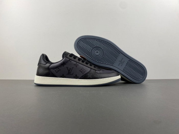 1V SNEAKERS 1V0425-318