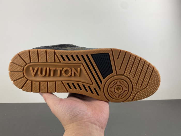 1V TRAINER 1VTR041