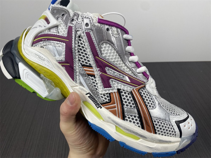 blcg runner sneaker dy858-001