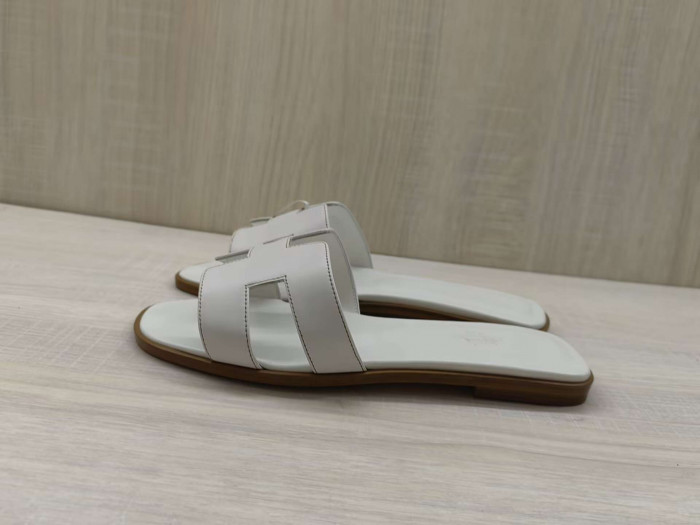 He*mes Slide CU526-2137