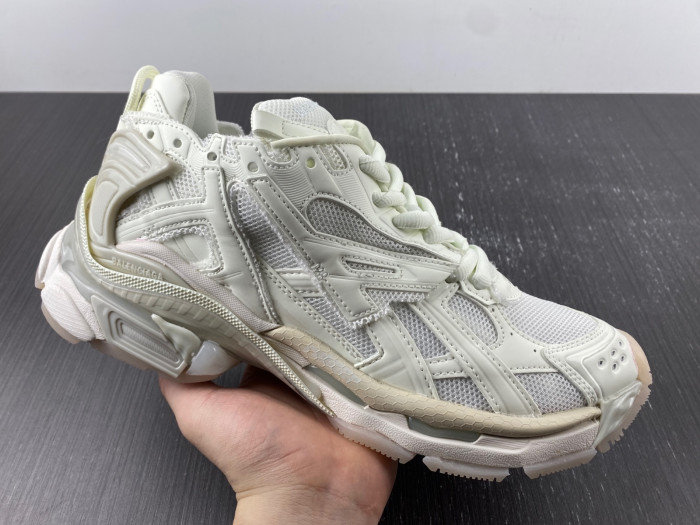 BLCG RUNNER SNEAKER BM5623-009