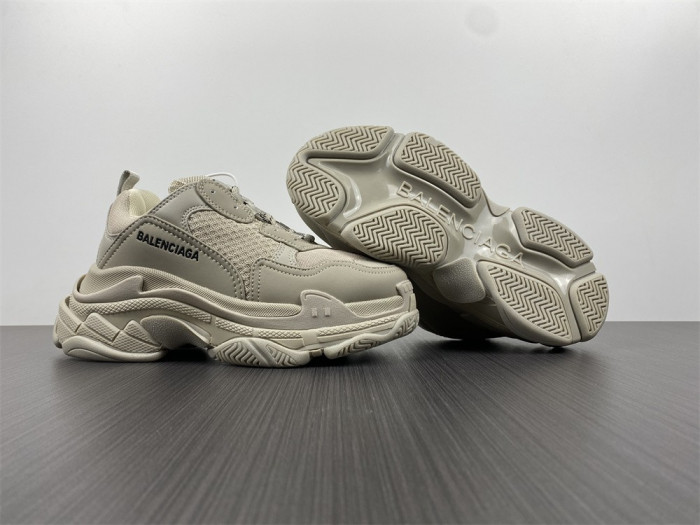 blcg sneaker triple.s.gomma 536737 w2fw1 9700