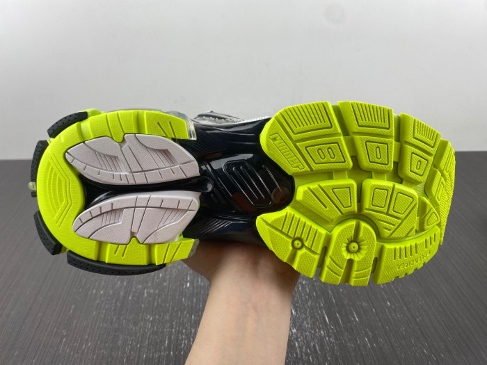 blcg runner sneaker bm5623-023