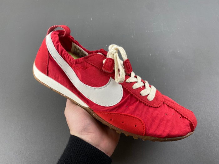 Ja*qvemvs x Nike Wmns Moon Shoe SP University Red HV8547-600