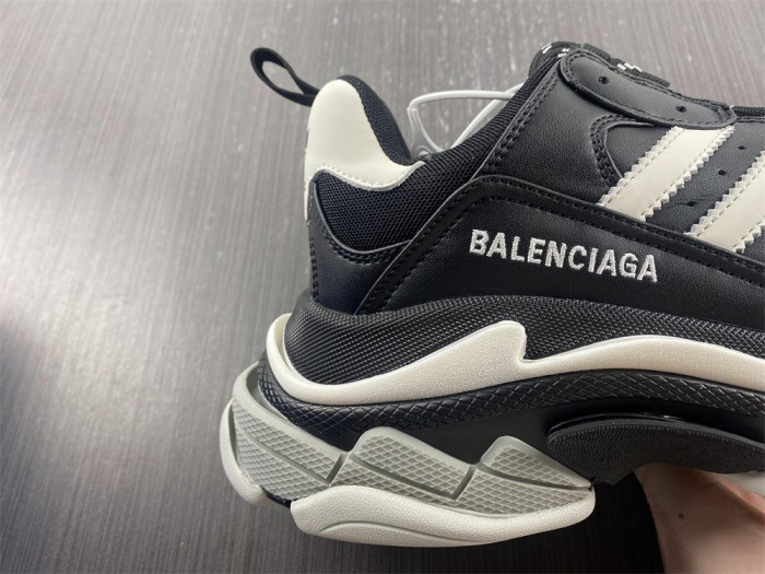 blcg sneaker triple.s sneakers l908-8906
