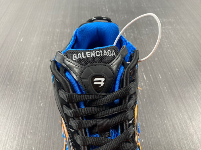 blcg runner sneaker bm5623-002
