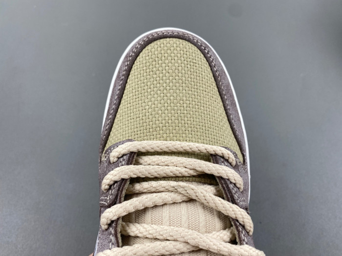 Nike SB Dunk Low Pro 