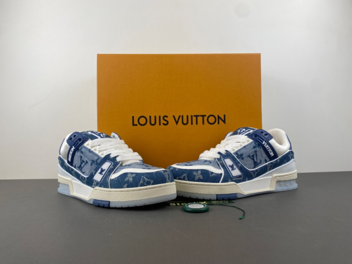 1V TRAINER 1V0425-322