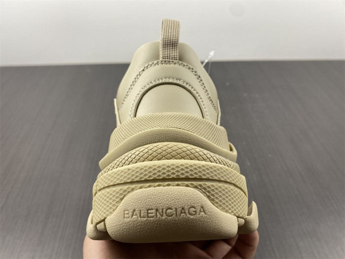 blcg triple. s. trainers ad202240266