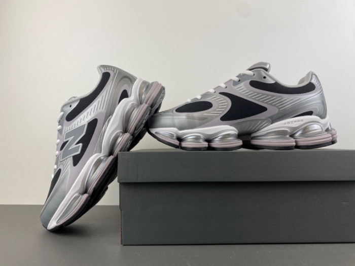 New Ba1an*e Abzorb 2000 Silver Metallic-Faded Black U200030Z