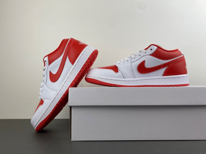 Nike Air Jordan 1 Low 