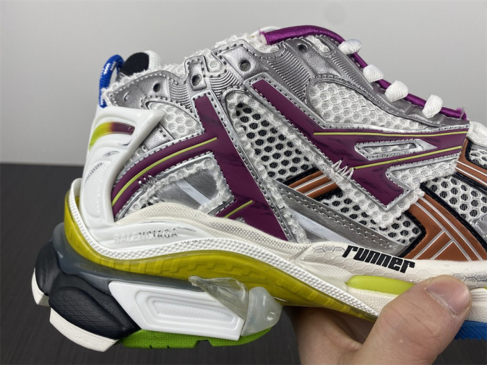 blcg runner sneaker dy858-001