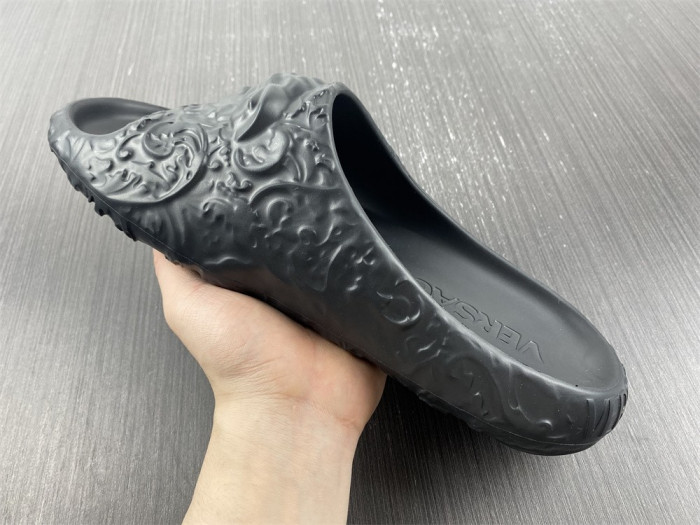 versace slippers