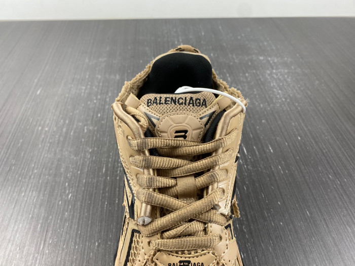 blcg runner sneaker bm5623-012