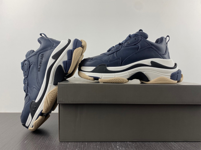 blcg sneaker triple.s sneakers 536737 w2fad 4197