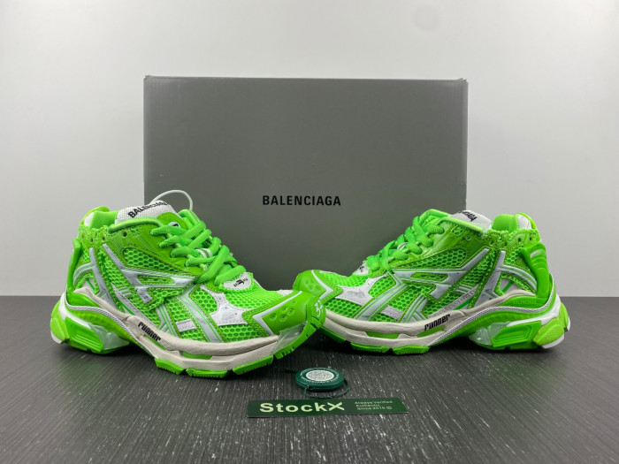 blcg runner sneaker bm5623-013