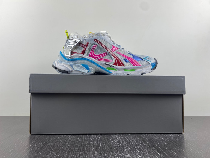 blcg runner sneaker 772774-w3rbw-9645