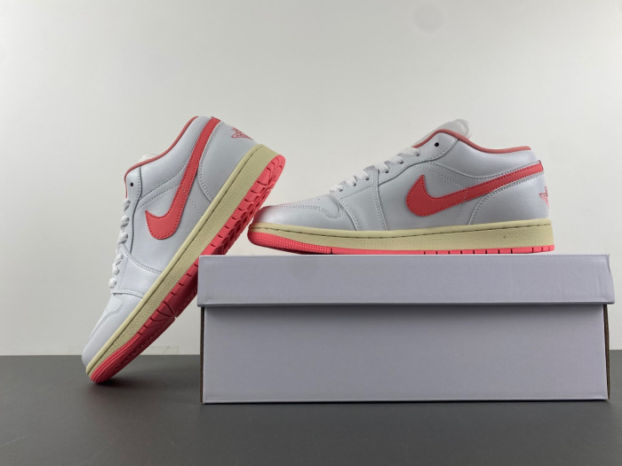 Air Jordan 1 Low 