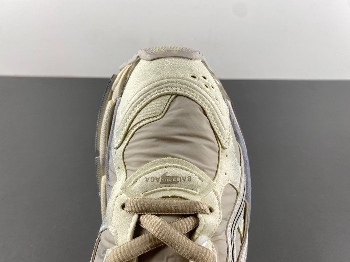 blcg runner sneaker 772767-w3rny-9797