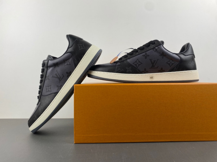 1V SNEAKERS 1V0425-318