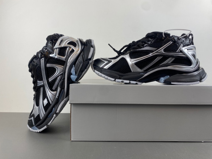 BLCG RUNNER SNEAKER W3RNY0125