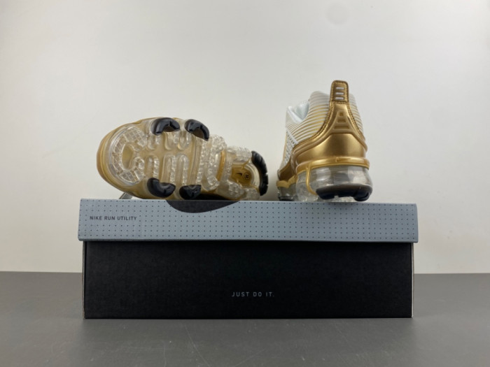 Nike Air VaporMax 360 White Metallic Gold CK9670-101