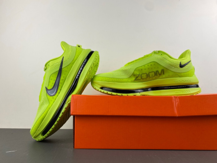 Nike Air Zoom Pegasus PreM1vm Volt HQ2592-700