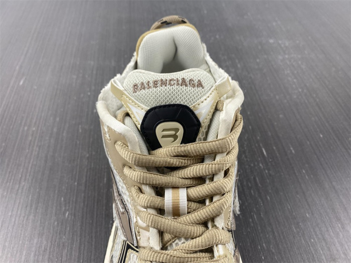 blcg runner sneaker uu563-089
