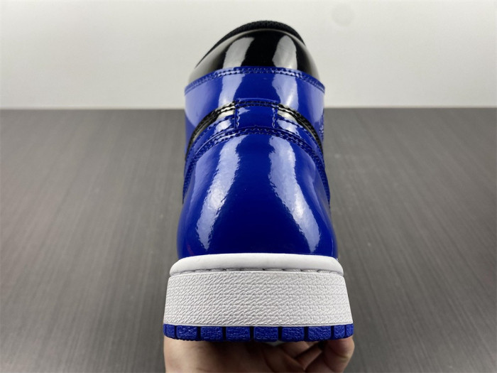 air jordan 1 high og “patent royal" 555088-400