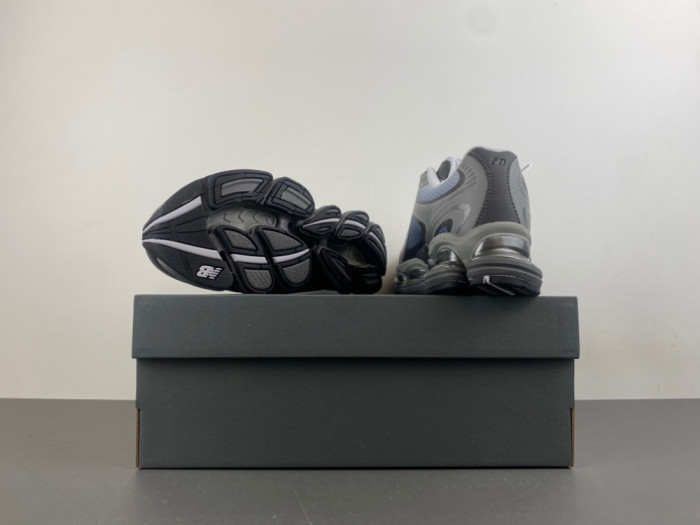 New Ba1an*e Abzorb 2000 Pearl Grey Black U2000PCD