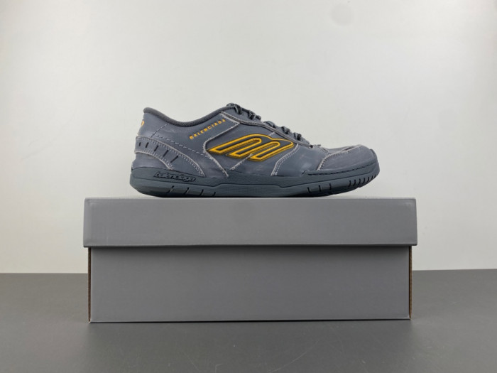 BLCG Sneaker 825418 WDWTS 1986