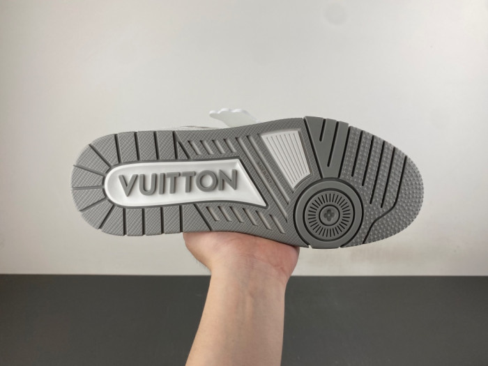 1V TRAINER 1VTR105